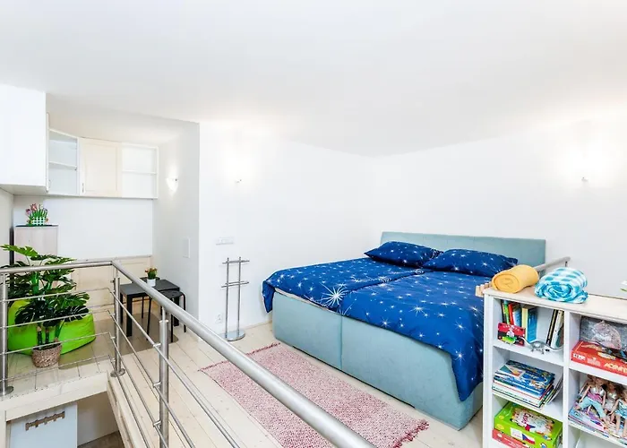 Get Flat Stepanska Daire Prag